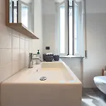 Apartment Homeby, Casa Moretto Milan